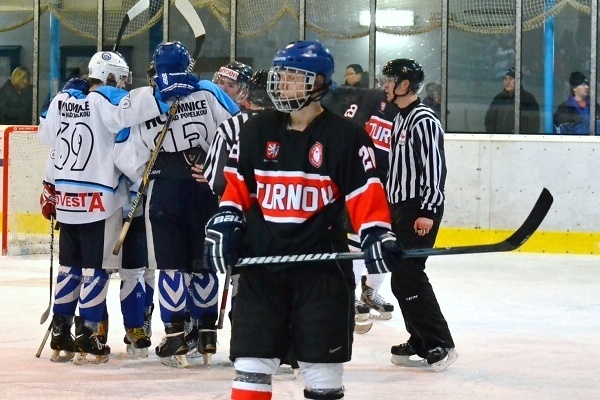 Lomnice  ovldla tvrt leton derby